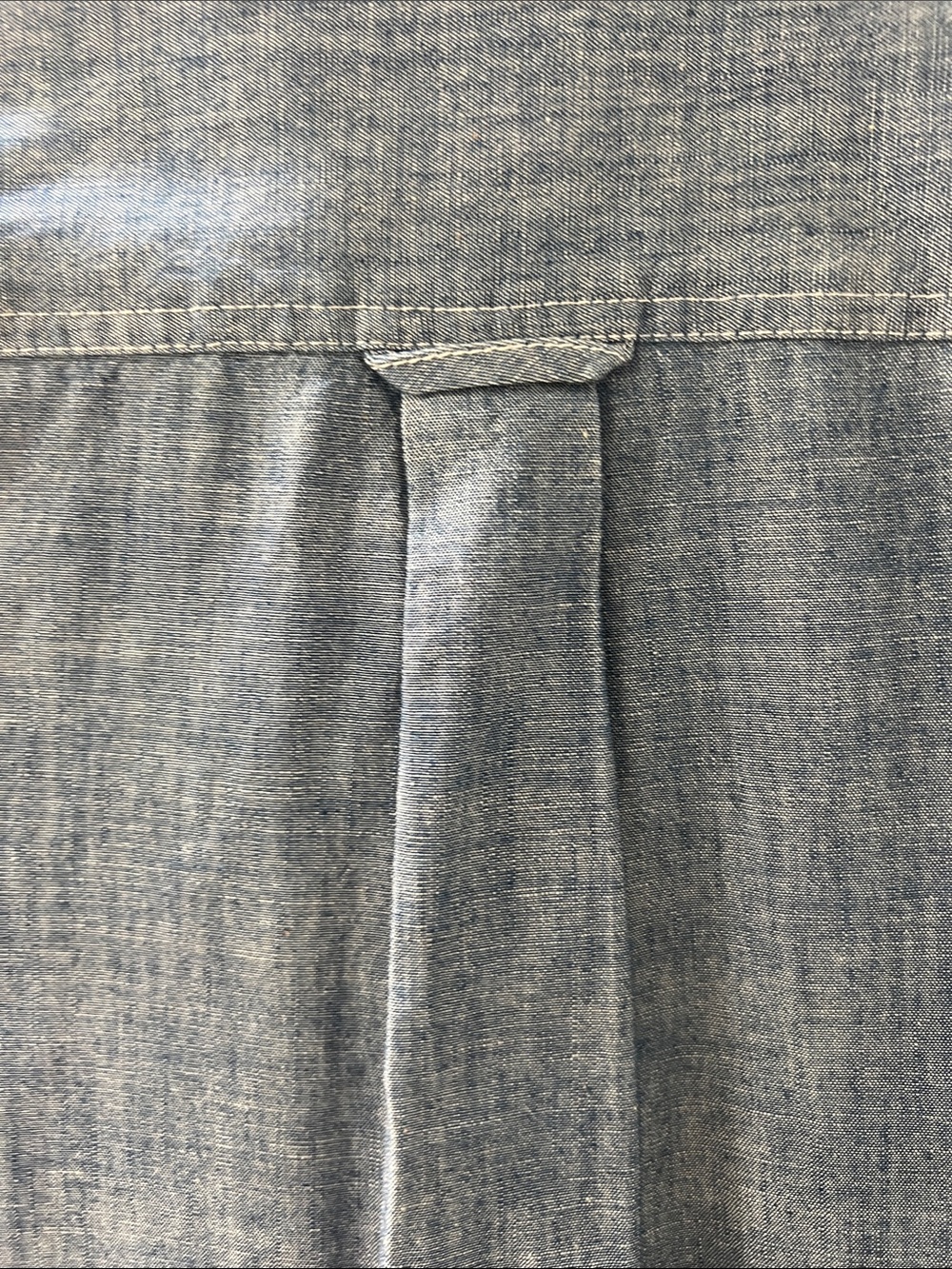 J. McLaughlin Denim-Style Chambray Shirt in Light Blue - Picture 6 of 8